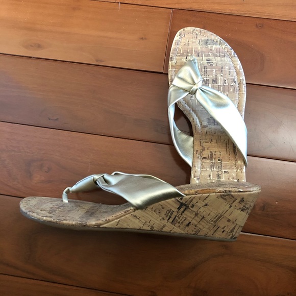 Sandals cork heel gold strap size 9 - Picture 3 of 5